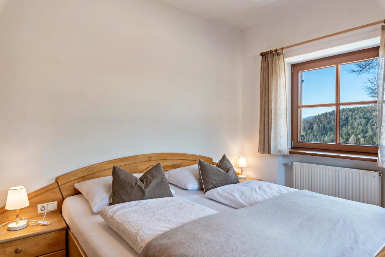 Alpin Farm Linde - Oberweidacherhof Collalbo Eksteriør bilde
